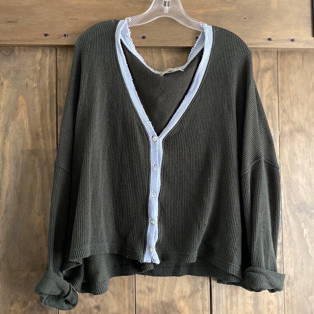 Lightweight Urban Outfitters Sweater Top